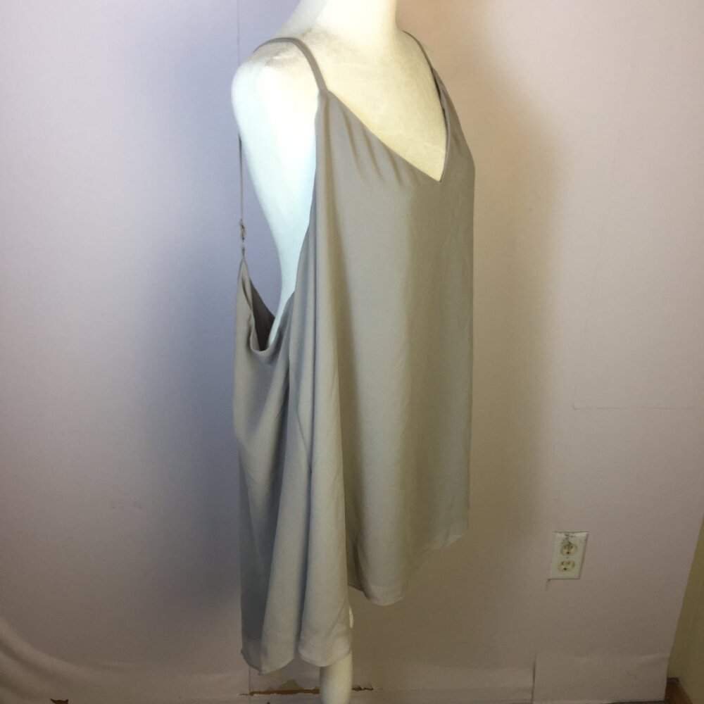 Torrid Sophie Camisole Tank Top Size 5X Womans Beige Plus V-neck Layered Chiffon - Picture 3 of 12